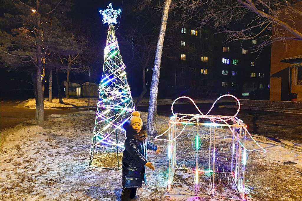 Новогодние Ночь Леонов Виталий Новогодние Ночь Леонов Виталий