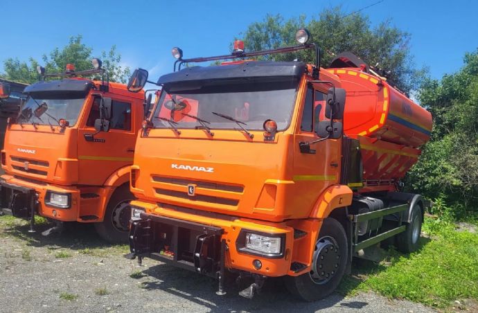 Парк дорожной техники Находки увеличился на шесть машин
