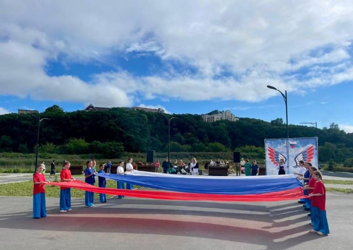 Праздничный концерт ко Дню флага России пройдет в Находке