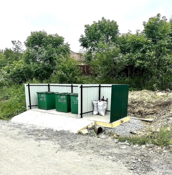 В Находке завершается замена и установка новых контейнеров для сбора ТКО