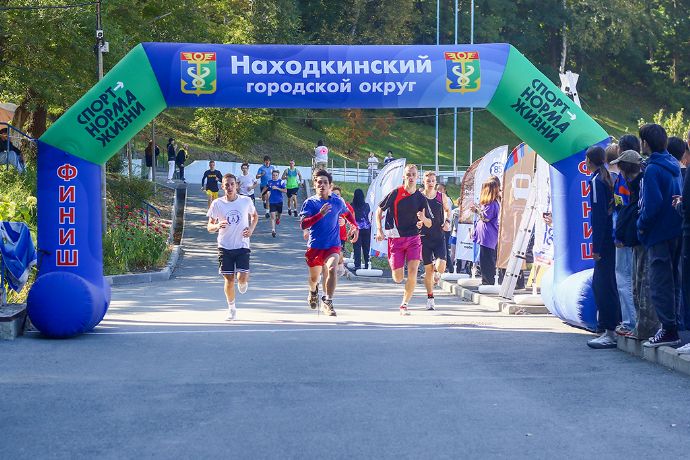 Приморские студенты открыли спартакиаду «За СПОрт» соревнованиями по лёгкой ...